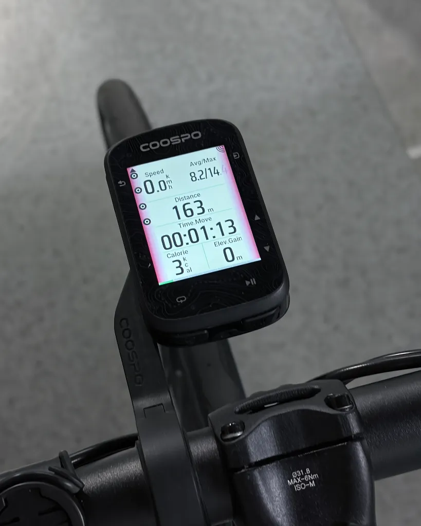 radar bicicleta vista en ciclocomputador coospo.webp